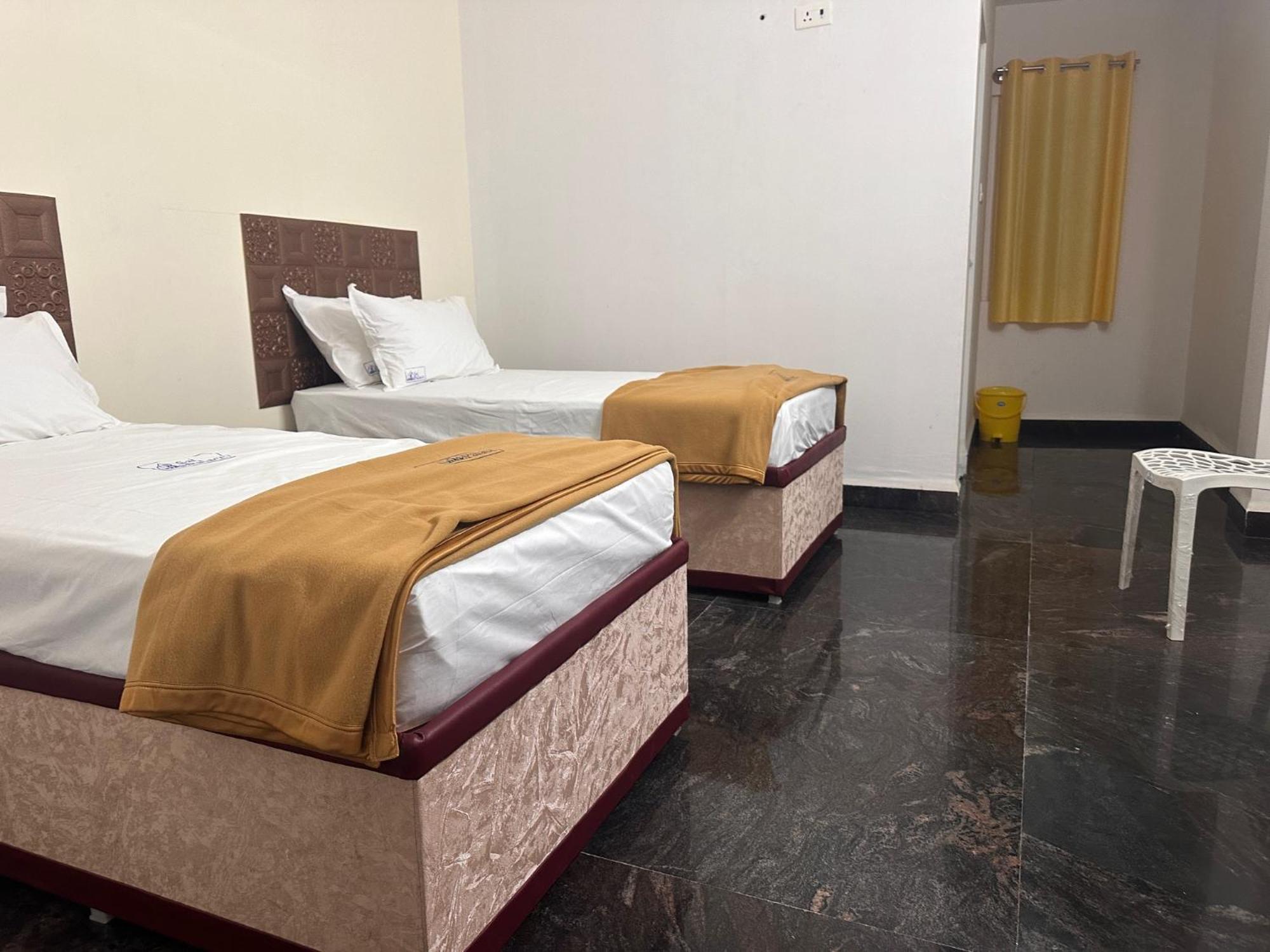 Mps Sai Palace Tiruvannāmalai 外观 照片